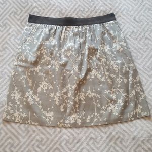 LOFT Grey & White Floral Skirt